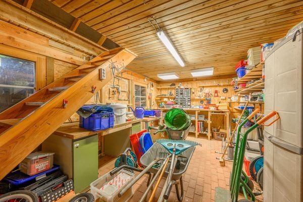 Werkstatt + Aufgang Spitzboden