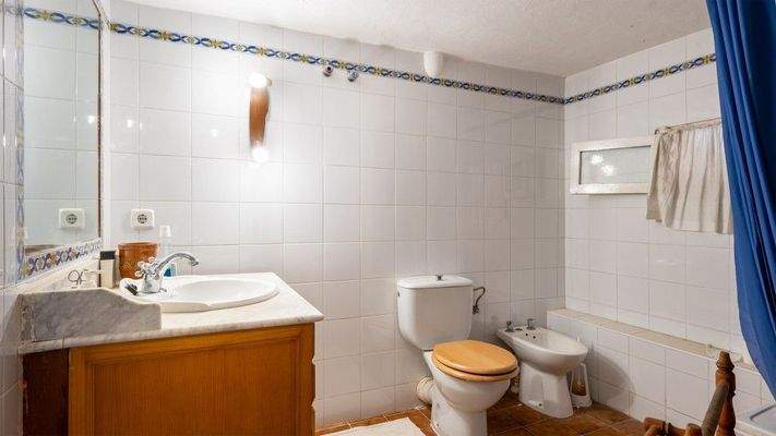Puigpunyent Mallorca Finca zum Verkauf baño BHHS-BAL-0428