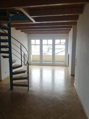 Essbereich mit Balkon