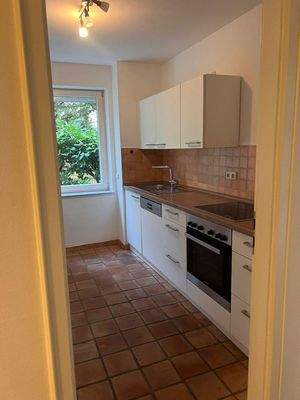 Küche mit Blick ins Grüne