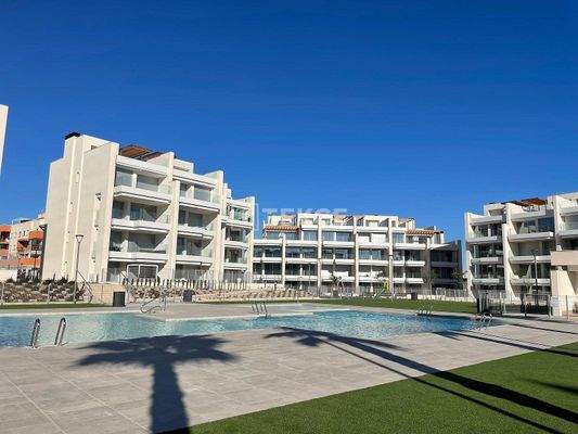 Elegant Flats Close to Amenities in Playa Flamenca Orihuela