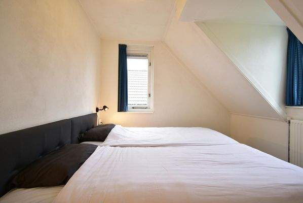 chalet-kaufen-summio-park-aquadelta-bruinisse-niederlande-drittes-schlafzimmer-doppelbett-2025