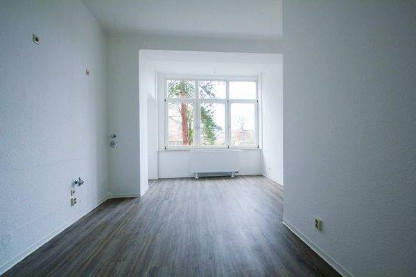 Küche mit großer Fensterfront