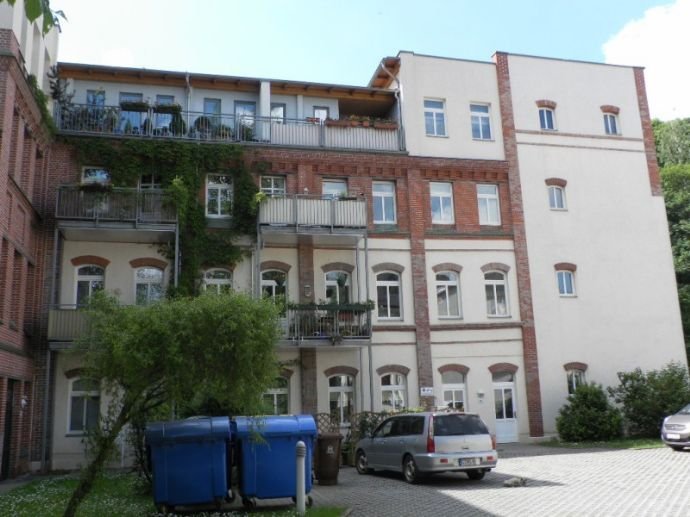 +++ idyllische Wohnung mit EBK und Balkon direkt am Stadtpark +++