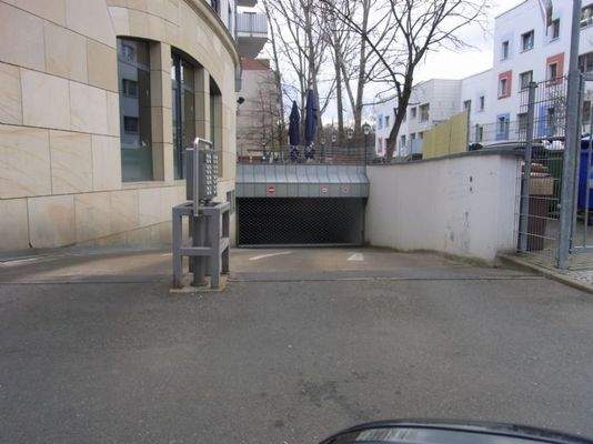Einfahrt Tiefgarage