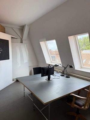 Arbeitsplätze hinterer Raum