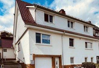 HAUSANSICHT (STRASSE)