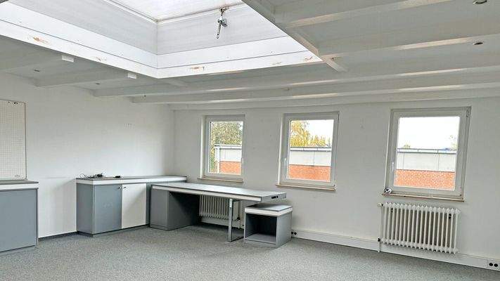 Weitere Ansichten - Gebäude 1+2 1. OG