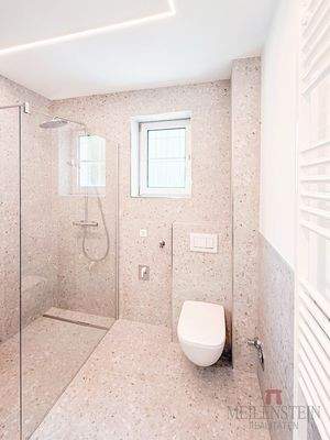 0383dfed-eb12-4df4-aea4-c8dd33ba123d_original