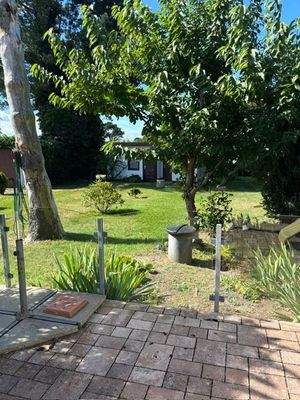 Terrasse mit Garten.JPG