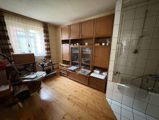 Kinderzimmer mit integrierter Badewanne