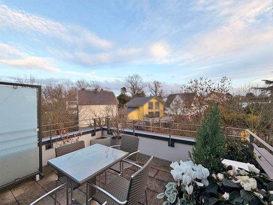 Balkon mit Blick auf den Swistbach