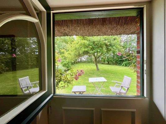 Ausblick Diele zum Garten