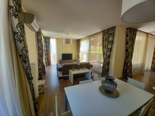 ID 7901 Luxus-Ferienhaus im Atlantis-Komplex in Sarafovo
