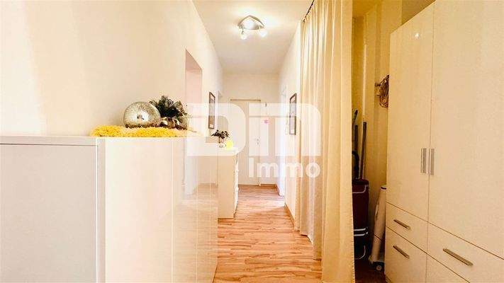 Flur / Diele / Windfang