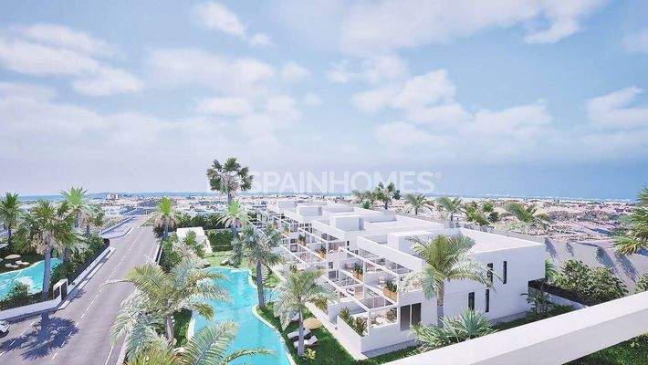 Flats with Gardens or Roof Terraces in Mar de Cristal