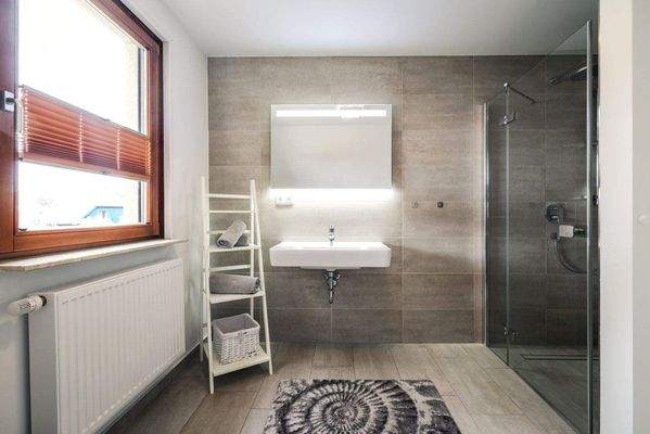 Badezimmer 2 im Obergeschoss