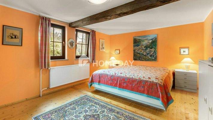 1. OG Schlafzimmer 1