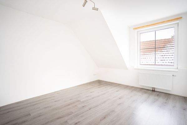 Schlafzimmer 1 (digital möbliert)