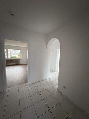 Helle Wohnung mit Balkon