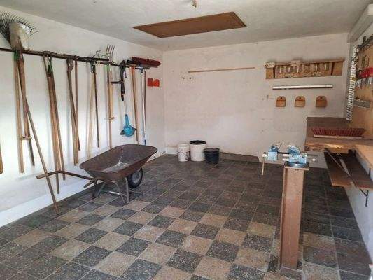 Werkstatt und Fahrräder.jpg