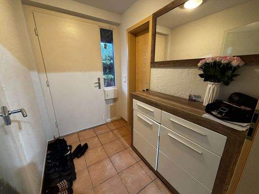 Eingangsbereich/Garderobe EG