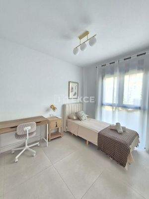 Stunning Apartment with a 25 m² Terrace in Fuengirola