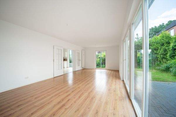 Wohnzimmer mit Terrassenzugang