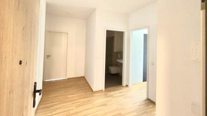 20250930_122618651_iOS