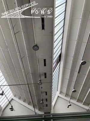 Lagerhalle 1.070 m² Decke 