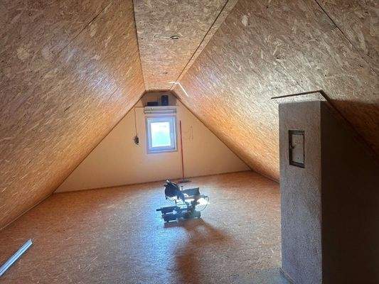 Dachgeschoss-Stauraum