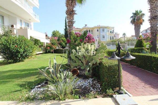 Furnished Mezzanine Flat in a Complex with Pool in Antalya Belek