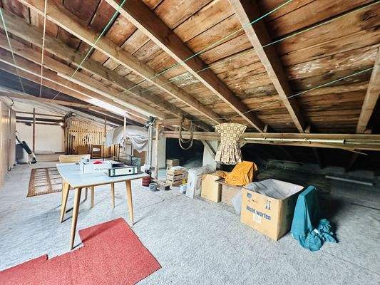 Dachboden/ Speicher