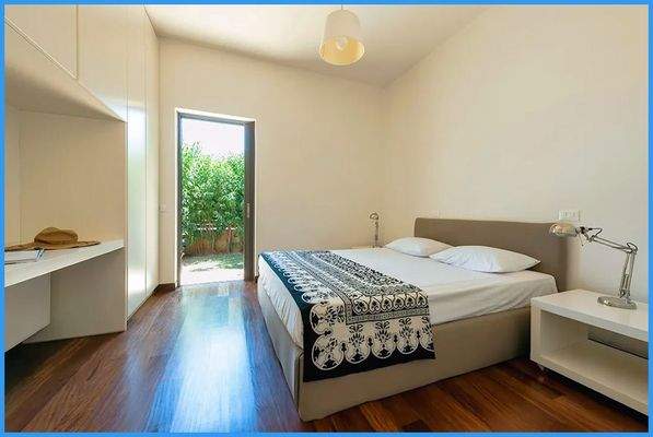 bb05560df6844dbea927956fd936ecbf-original