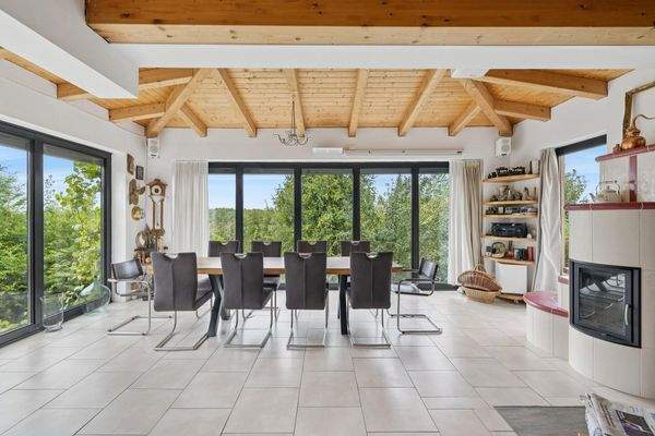 Wohnzimmer und Wintergarten