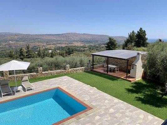 Kreta, Filippos: Villa mit Pool in ruhiger Umgebung zu verkaufen