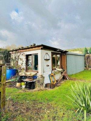 Der Schuppen und Garage