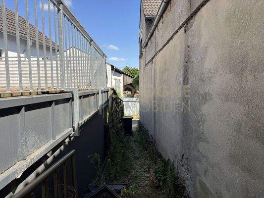 Zugang zu dem Grundstück