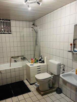 Badezimmer im UG 