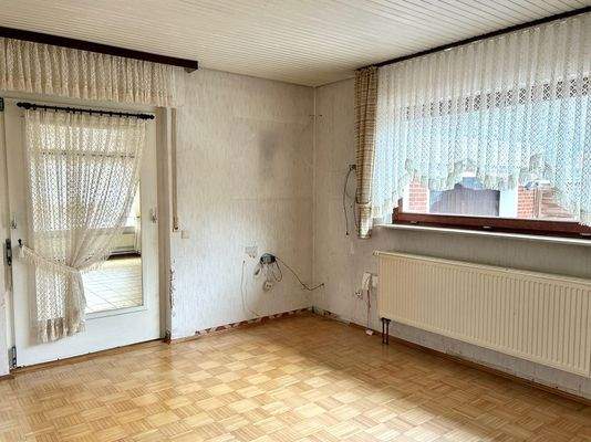 Büro mit angrenzendem Anbau