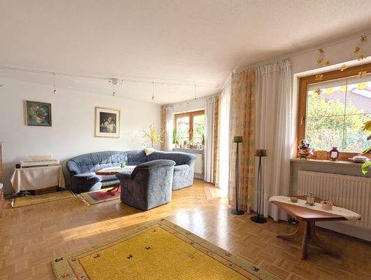 Wohnzimmer mit Zugang zur Terrasse