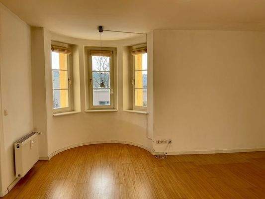 Wohnzimmer mit Erker