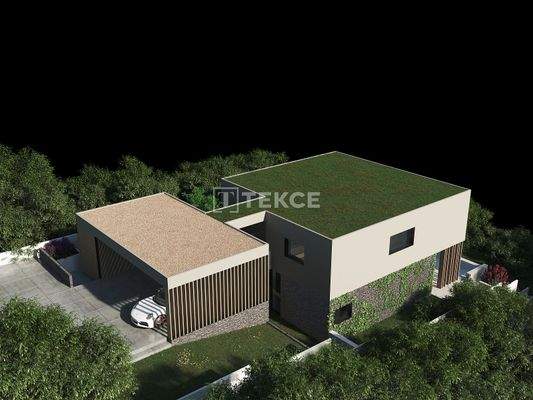 Elegant Detached Villa with Private Pool and Garden in Barcelona