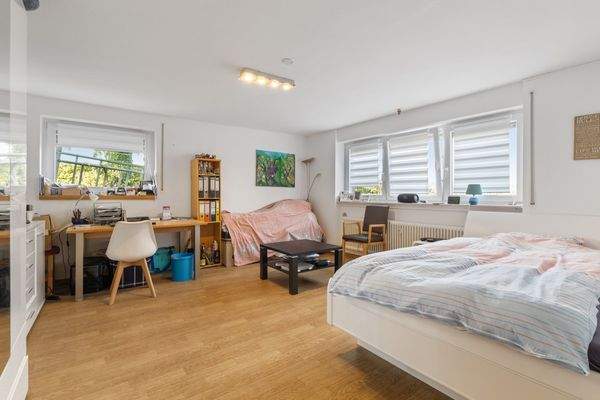 Wohnzimmer KG