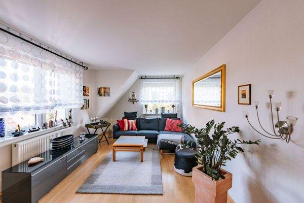 Wohnzimmer DG rechts.jpg