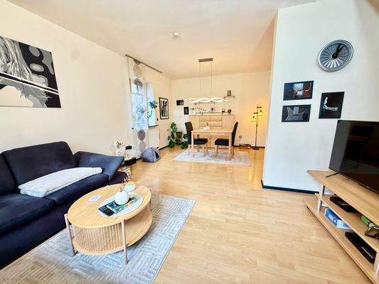 Wohnzimmer linkes Haus 