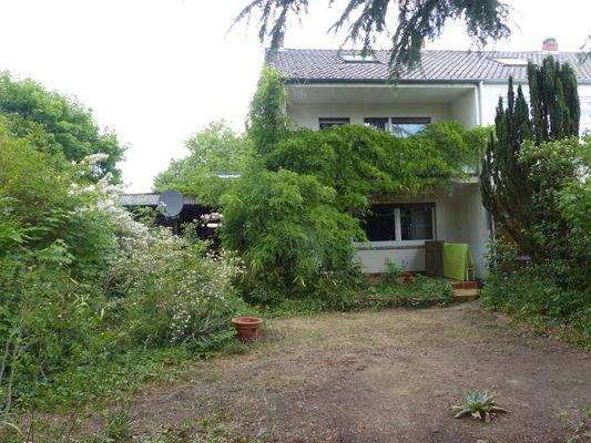 67-2-Ansicht vom Garten.JPG