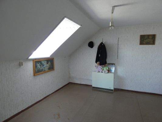 018-Schlafzimmer DG.JPG