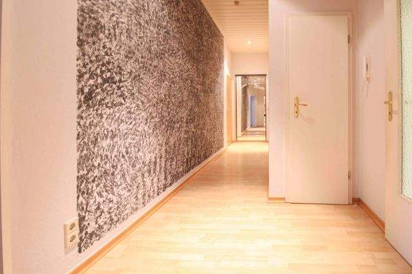 Sicht vom Flur Richtung Eingang