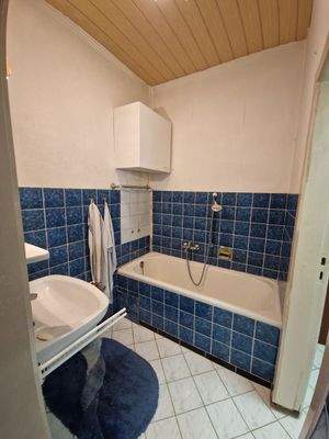 Dusch- und Wannenbad EG 2